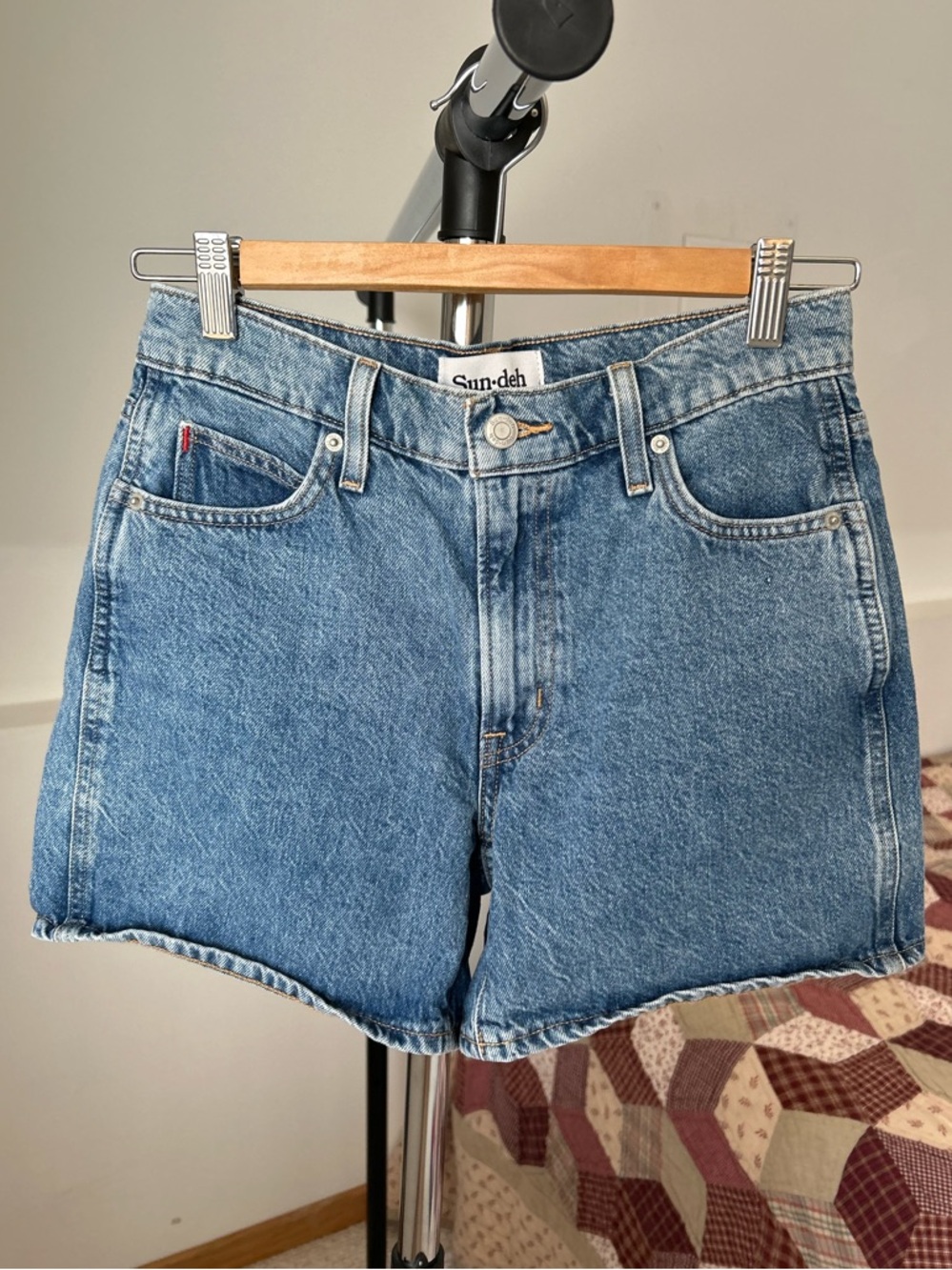 Aritzia Sun-deh Jean Shorts 24